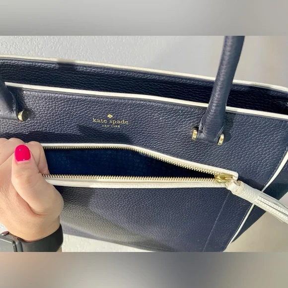 ♠️ Kate Spade NY ♠️ Large Navy Blue Leather Bag 👜 - Picture 3 of 12